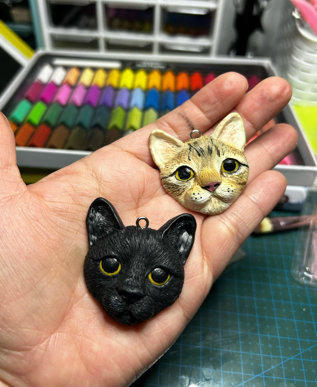 Personalized Cat Keychain: Hand-Sculpted Polymer Clay Pet Memorial