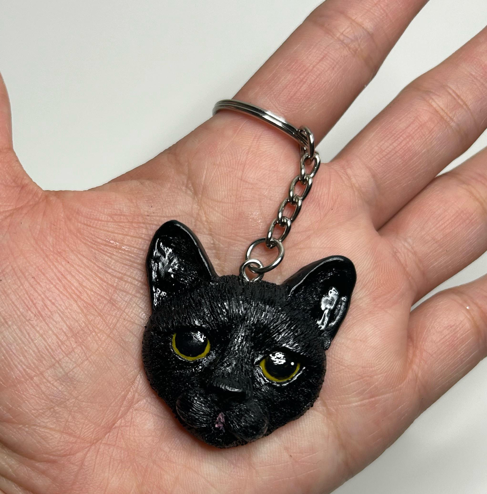 Personalized Cat Keychain: Hand-Sculpted Polymer Clay Pet Memorial